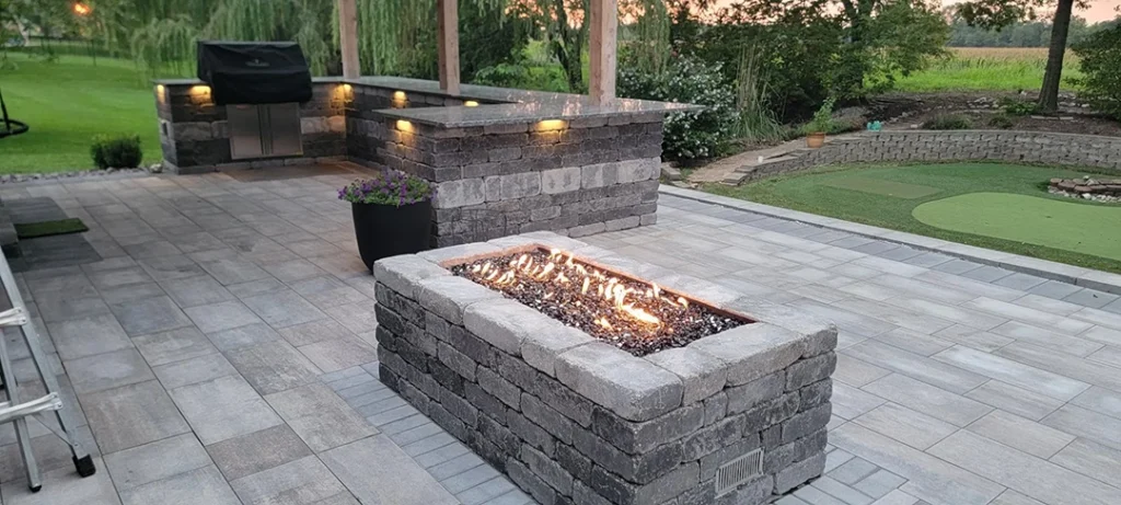 Brickwork firepit